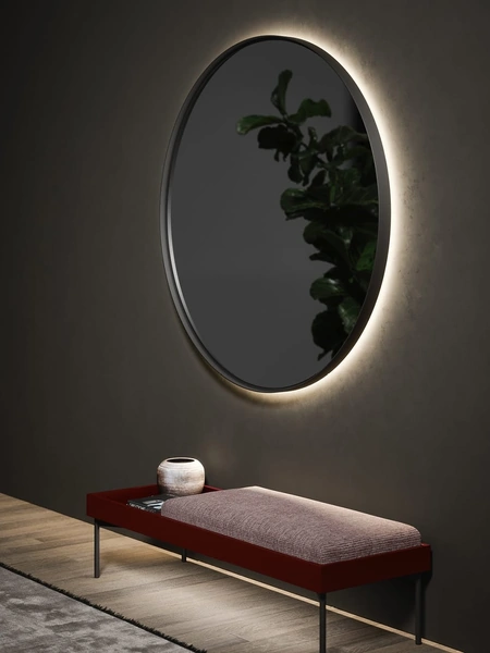 Specchio Astrid con cornice in laccato ossidato retroilluminata di Novamobili