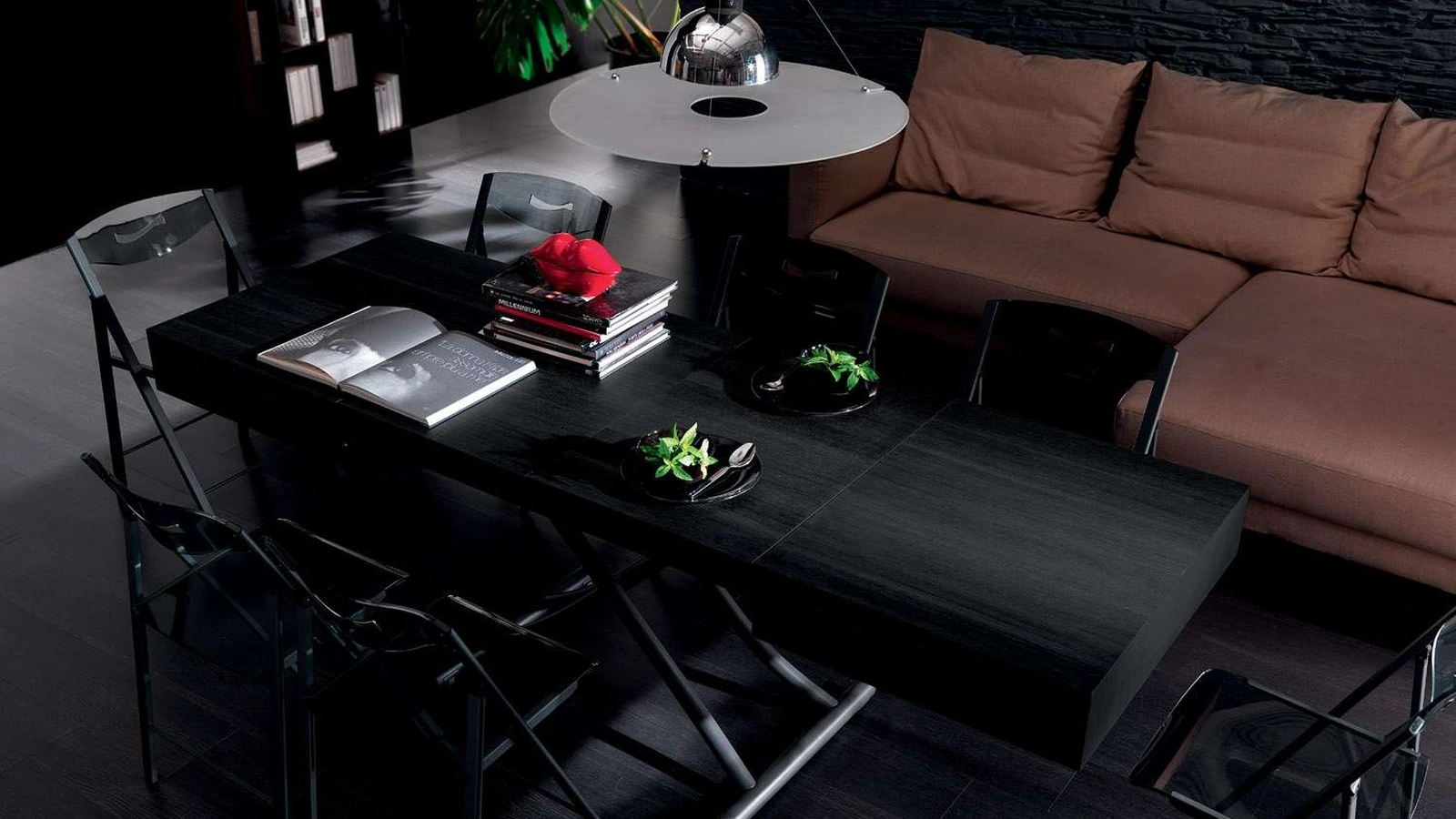 Tavolino trasformabile in tavolo Box in legno di Rovere Wild Carbone di Ozzio