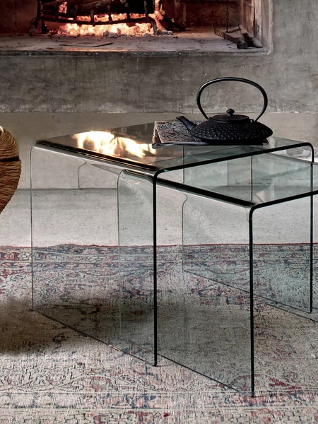 Tavolino Igloo a ponte in cristallo curvato di Bontempi