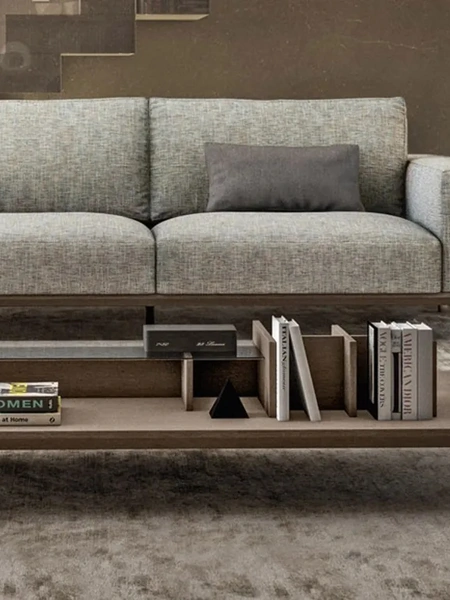 Tavolino realizzato completamente in legno Leonard di Doimo Salotti