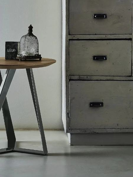 Tavolino Millennium Coffee Table in legno con base in acciaio di Bontempi