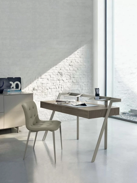 Scrittoio Zac in legno con struttura in acciaio laccato di Bontempi