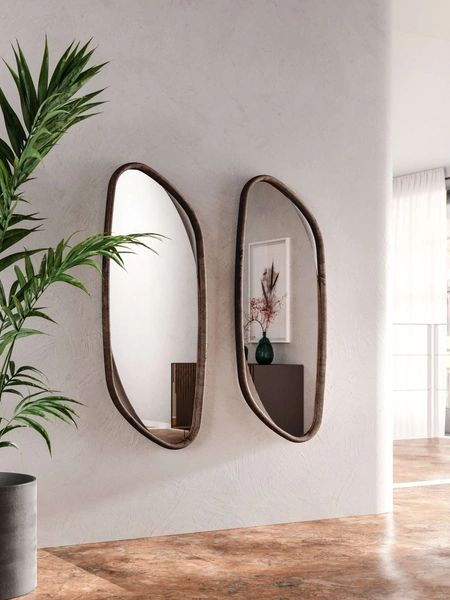 Specchio con cornice in legno Monza di Ozzio