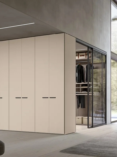 Cabina Armadio Up&Down con armadio bifacciale in laccato Tortora e porta scorrevole in vetro di Adok