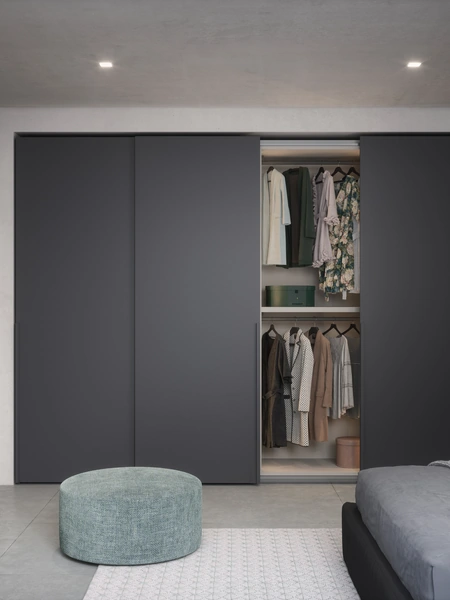 Armadio con ante Scorrevoli Alfa in laccato opaco di Novamobili