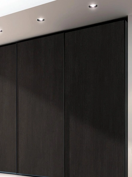 Armadio Anta Scorrevole in melaminico Rovere grafite 29D di Ferrimobili