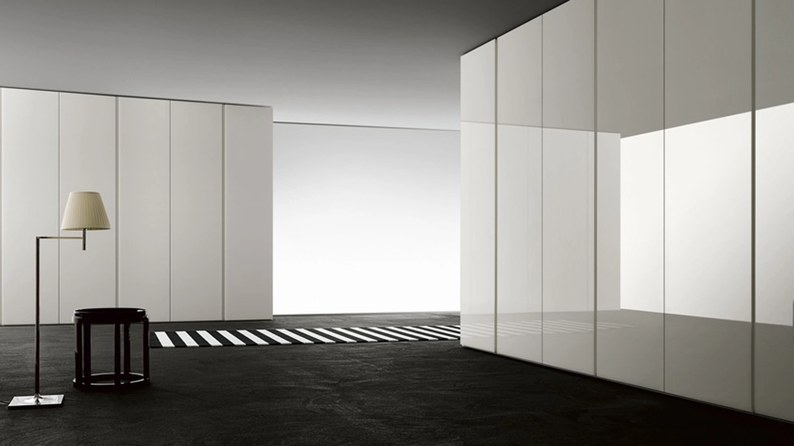 Armadio con ante battenti in laccato bianco lucido Breccia di Sangiacomo