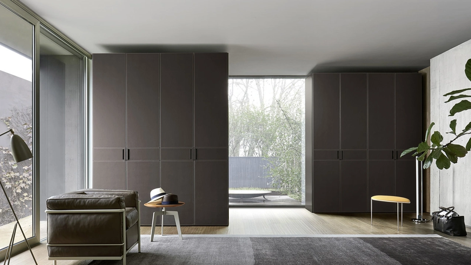 Armadio con anta battente in ecopelle Eco di Sangiacomo