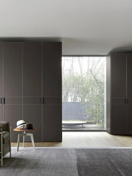 Armadio con anta battente in ecopelle Eco di Sangiacomo