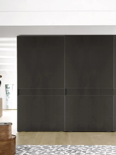 Armadio con ante scorrevoli in ecopelle Eco di Sangiacomo