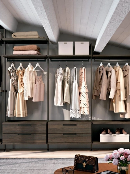 Cabina Armadio su misura per mansarde Planet 25 di Ferrimobili