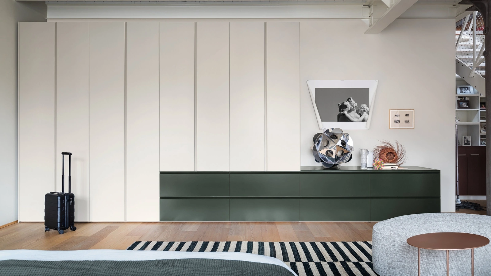 Armadio Gola con Cassettiera di Novamobili