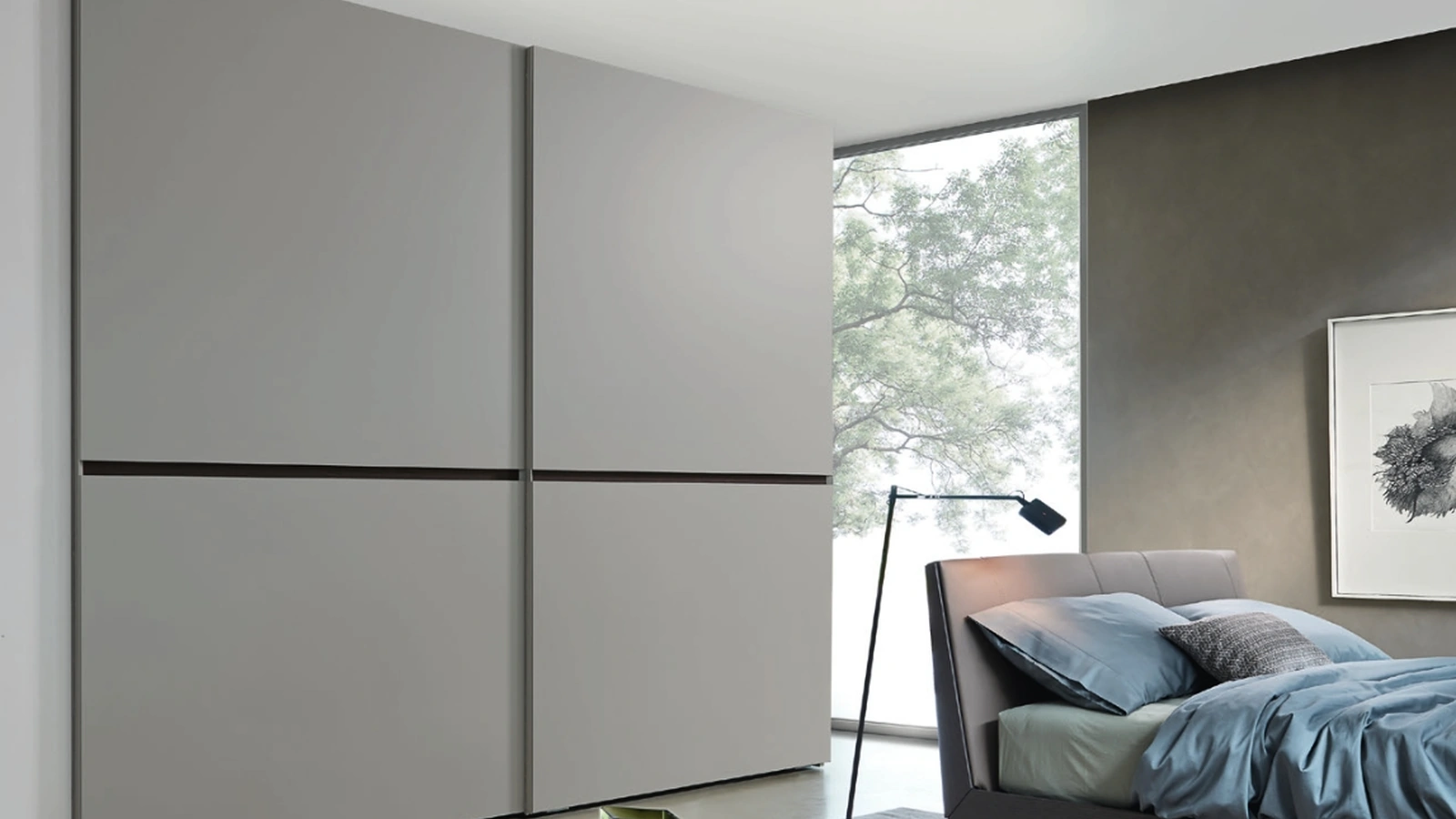 Armadio con ante scorrevoli Horizontal in laccato opaco di Sangiacomo