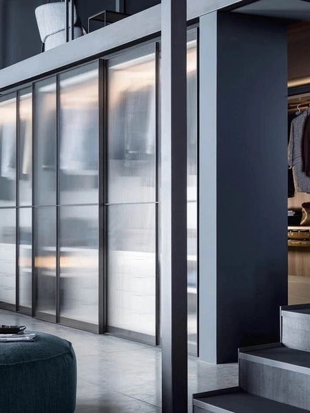 Armadio scorrevole Layer in vetro di Novamobili