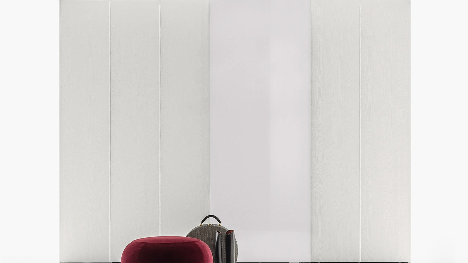 Armadio Freedhome con ante scorrevoli Natural Wood e vetro di Caccaro