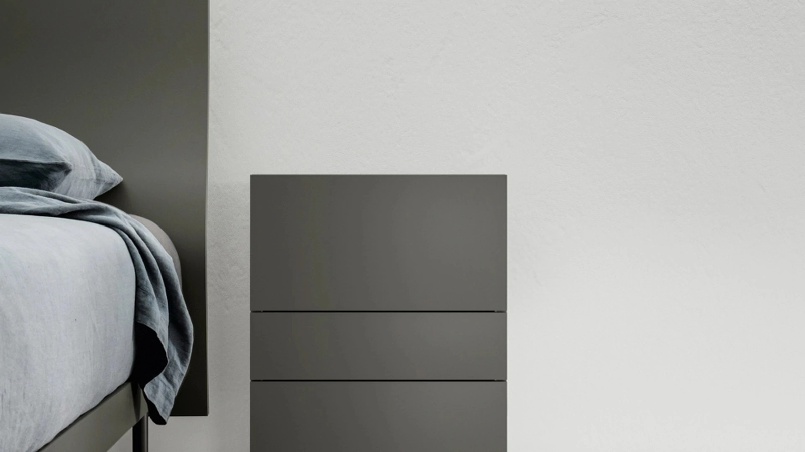 Comodino Filnox in laccato opaco di Caccaro