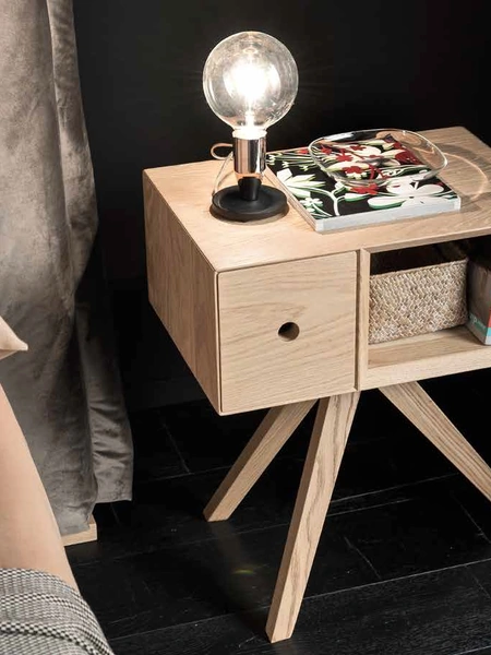 Comodino di design in legno Geko di Alta Corte