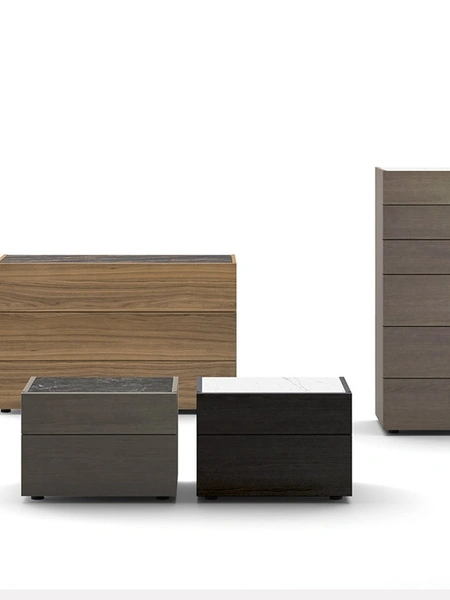 Gruppo Notte in legno impiallacciato Status di Sangiacomo