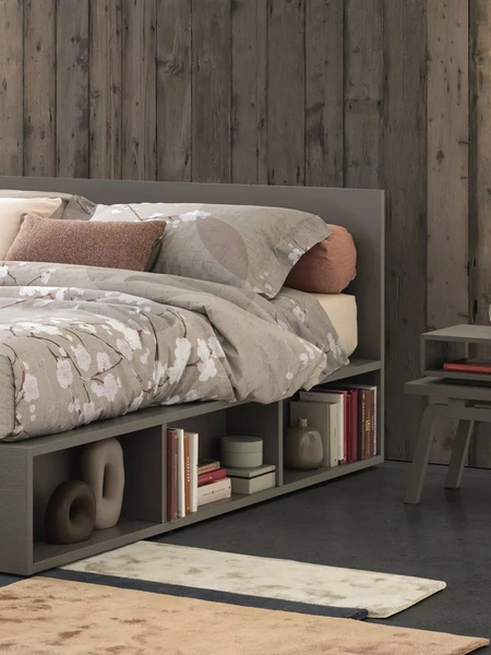 Comodino Stock con vano a giorno di Oggioni