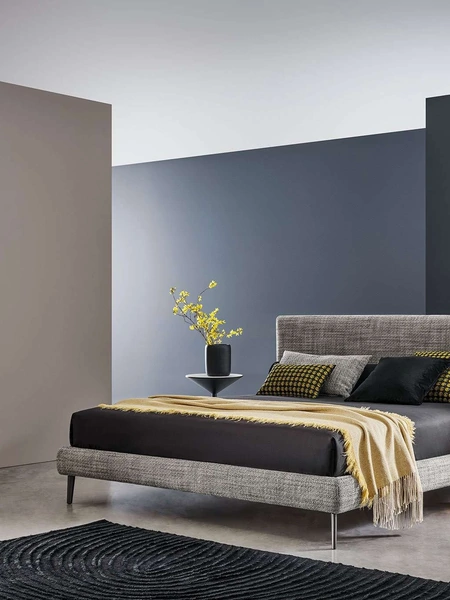 Letto in tessuto con testiera Dread di Twils