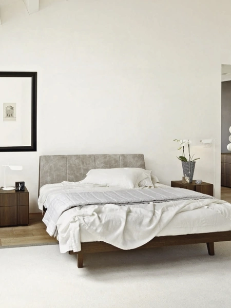 Letto Febo 2|0 con testiera rivestita in pelle di Sangiacomo