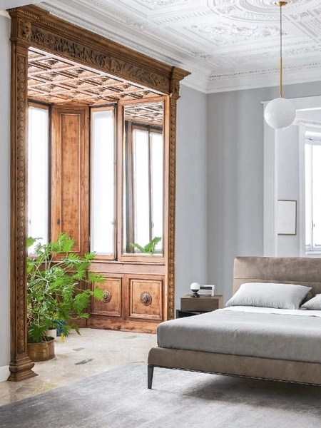 Letto in pelle vintage con testiera Gaston di Sangiacomo