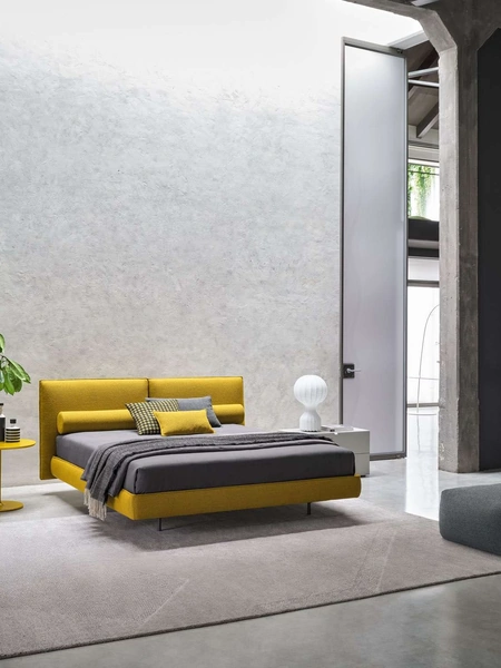 Letto in tessuto con testiera Logan di Twils