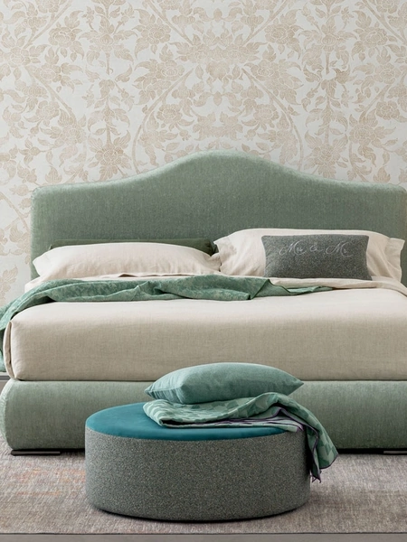 Letto in tessuto con testiera sagomata Luxury Round di Oggioni