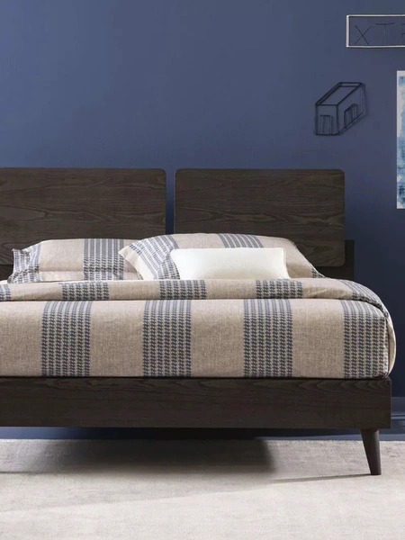 Letto in legno con contenitore Both di Oggioni