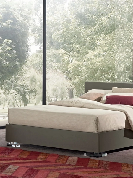 Letto in legno con testiera e base contenitore Valdo di Oggioni