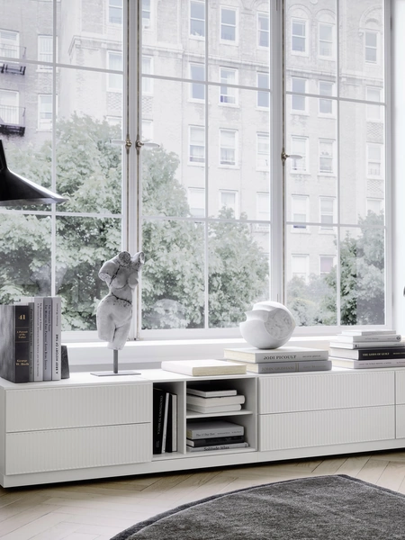 Madia Box 12 in laccato Bianco opaco di Novamobili