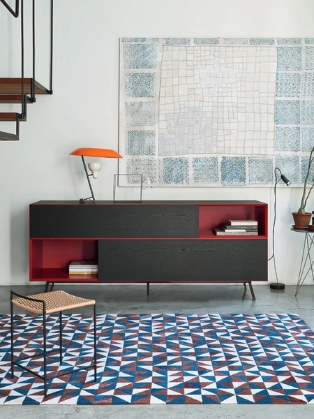 Madia Domino IN 2 11I in Rovere carbone e laccato Amarena di Sangiacomo