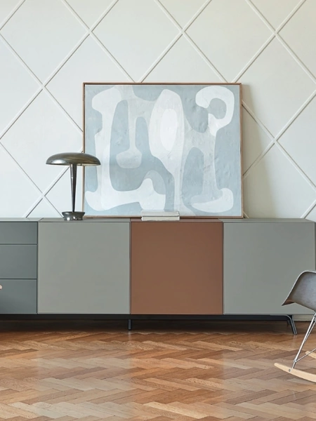 Madia Domino Più 18P in laccato opaco di Sangiacomo