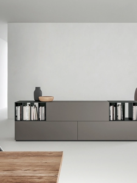 Madia bifacciale con vani libreria in laccato opaco di Caccaro