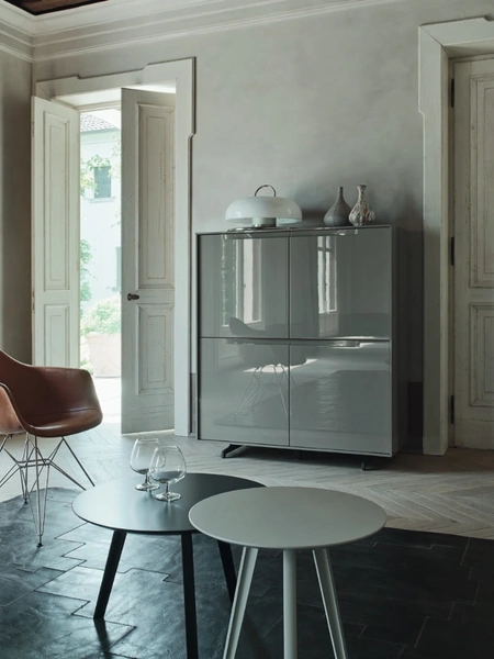 Madia Alta Vela 16 in laccato lucido Ardesia di Sangiacomo