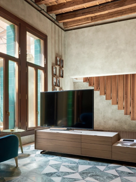 Mobile Porta Tv Cabaret 58D sx in impiallacciato Noce e top in ceramica di Sangiacomo