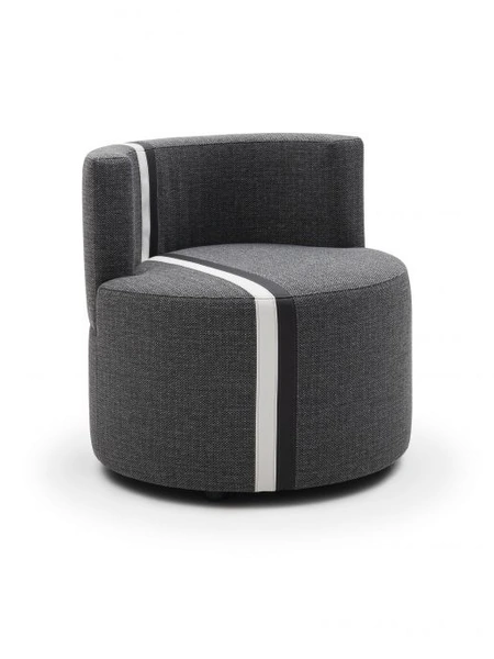 Poltroncina dalla forma tonda in tessuto Mia Stripe di Confort Line