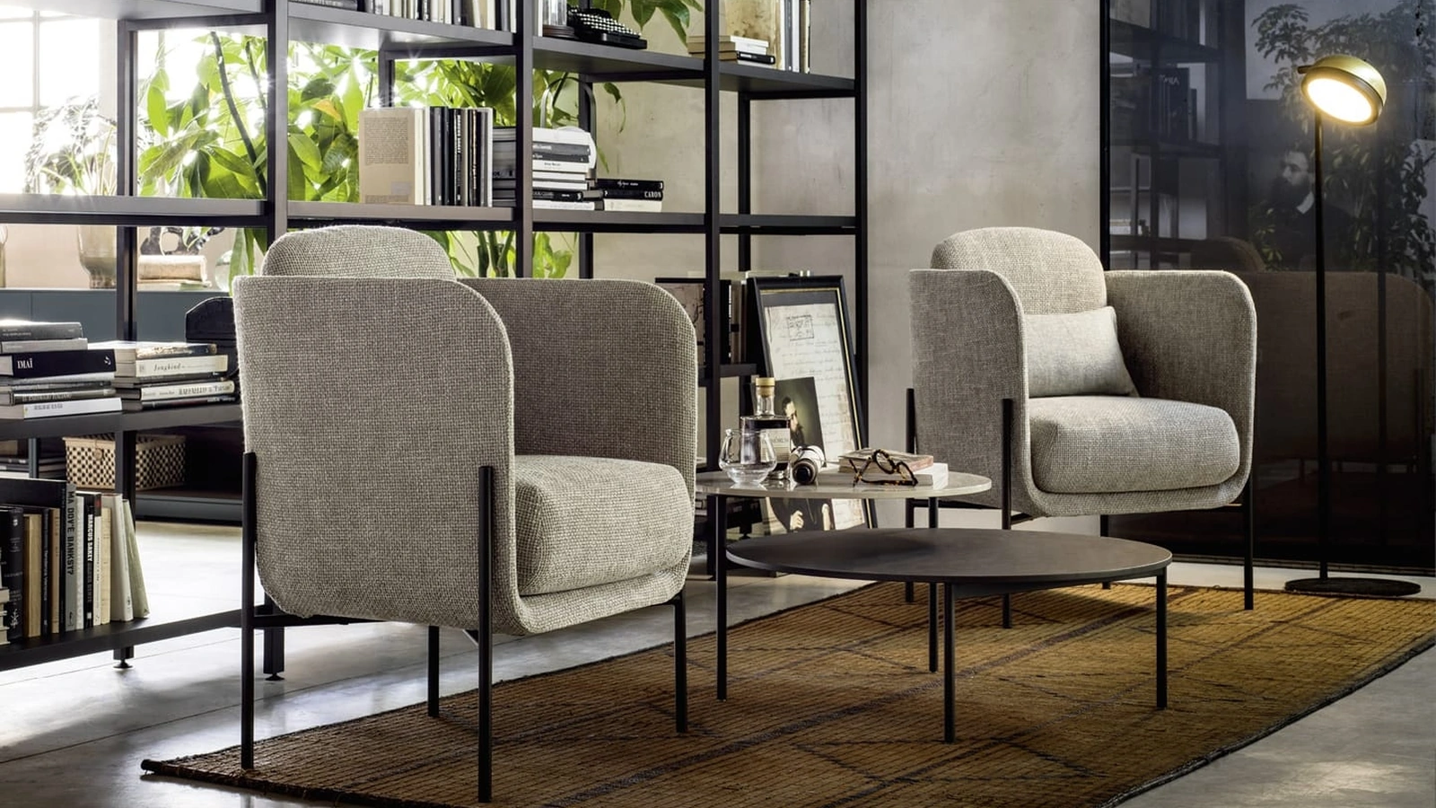 Poltroncina Haiku in tessuto imbottito di Novamobili