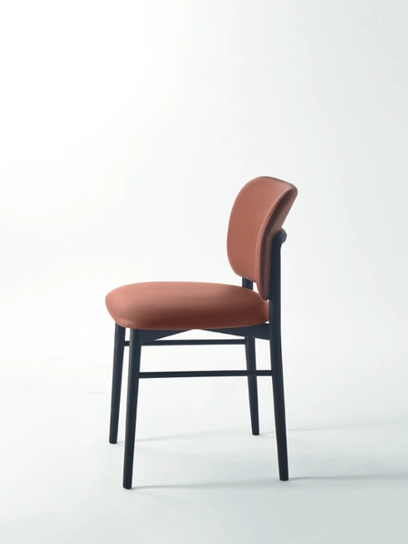 Sedia Alice in tessuto imbottito di Sangiacomo