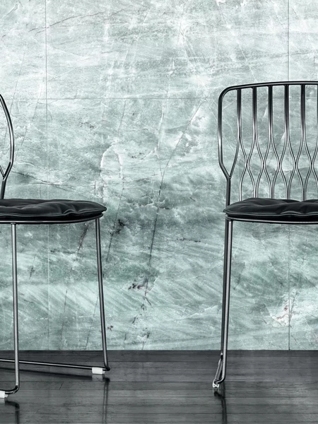 Sedia impilabile Freak con struttura in acciaio laccato di Bontempi