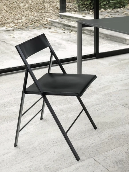 Sedia pieghevole Poket in polipropilene di Bontempi