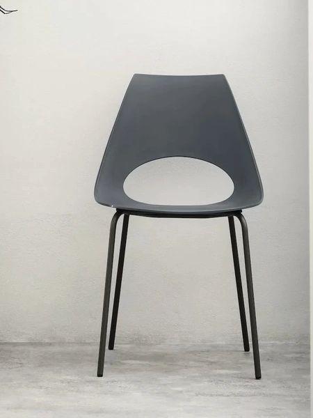 Sedia Shark con scocca in polipropilene di Bontempi