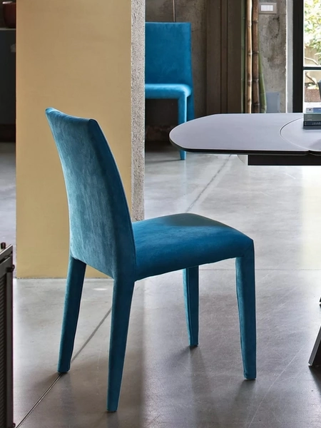 Sedia Sofia completamente rivestita in tessuto di Bontempi