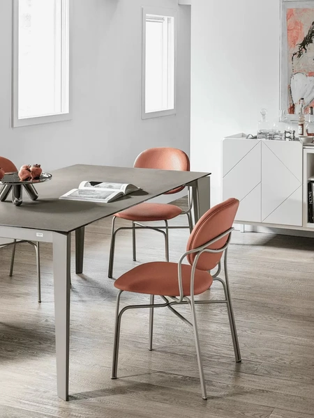 Sedia rivestita in pelle con struttura in acciaio Dada di Bontempi