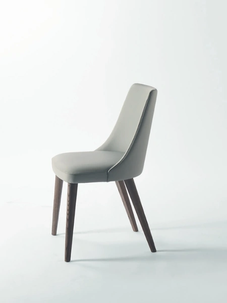 Sedia Eva in ecopelle di Sangiacomo