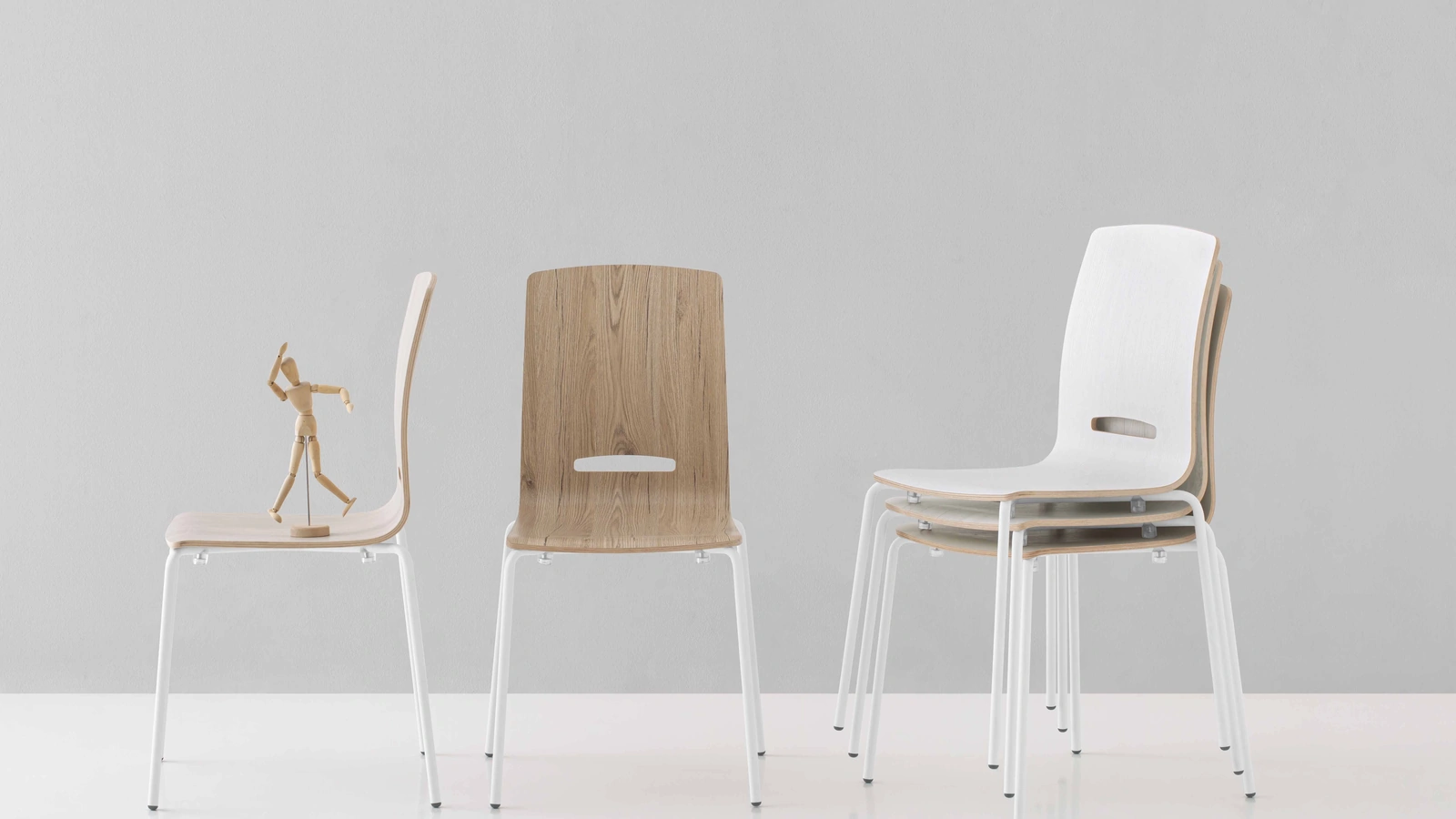 Sedia impilabile Flora in legno multistrato melaminico di Pointhouse