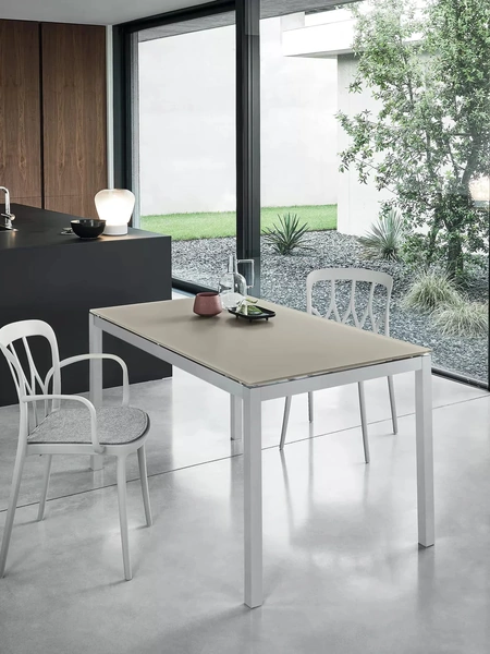 Sedia Galaxy in polipropilene di Bontempi