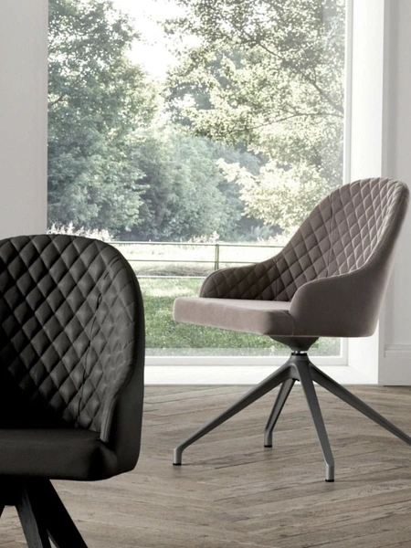 Sedia girevole Gilda di Ozzio