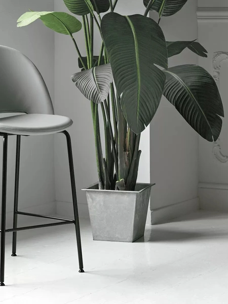 Sgabello Polo Rivestito in ecopelle con struttura in acciaio laccato di Bontempi