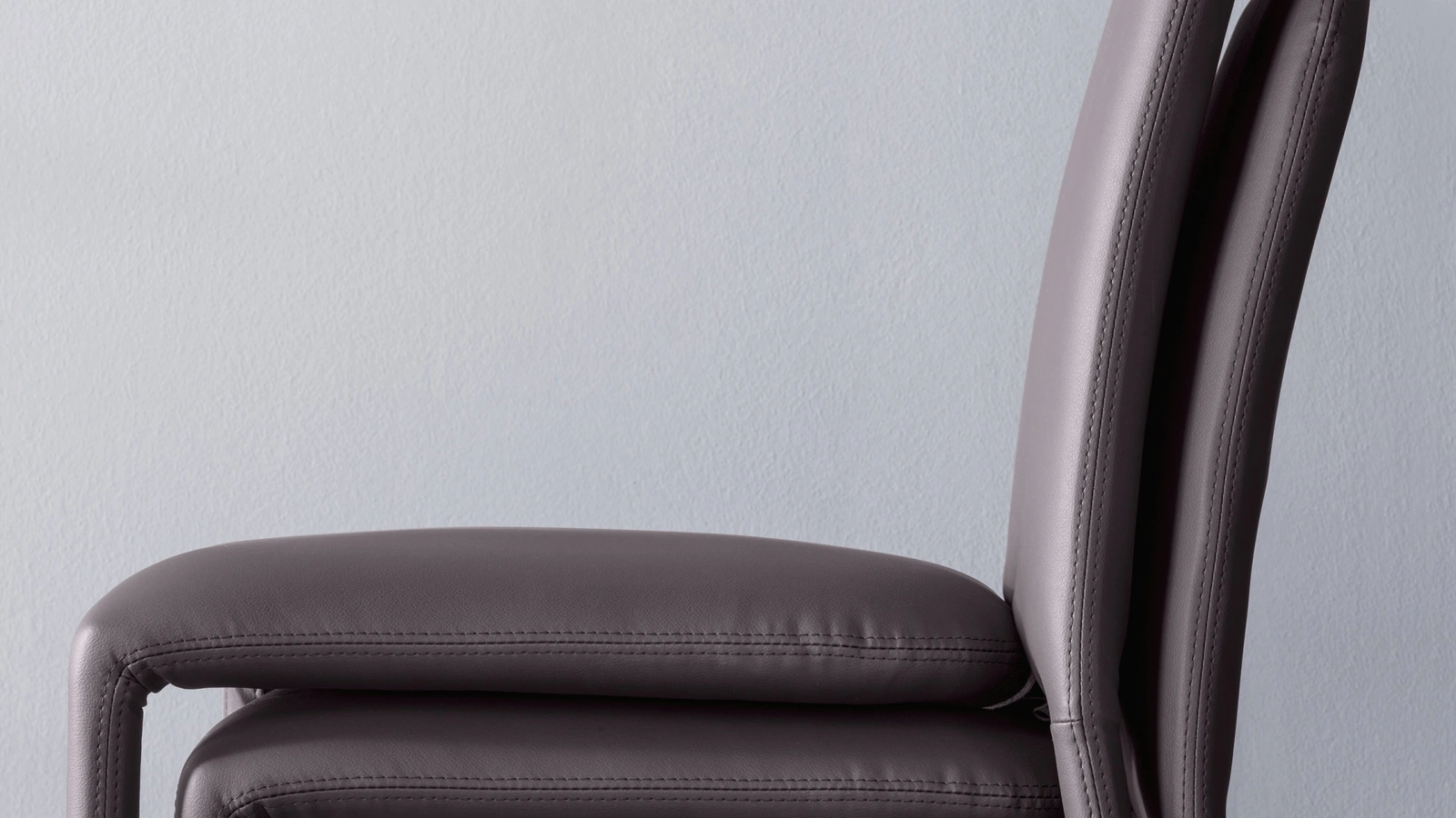 Sedia Time in pelle di Novamobili